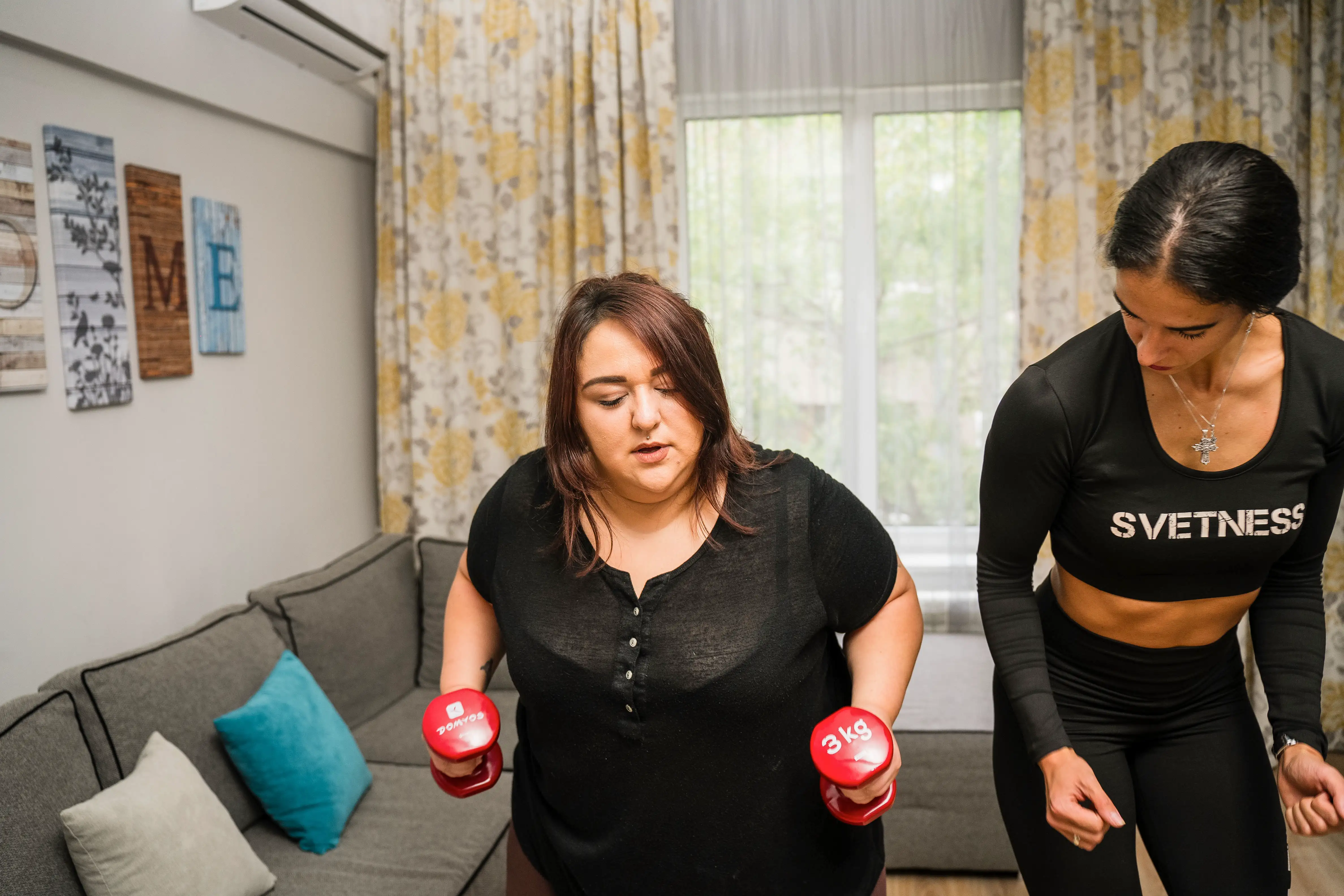 Personal training at home with svetness trainer
